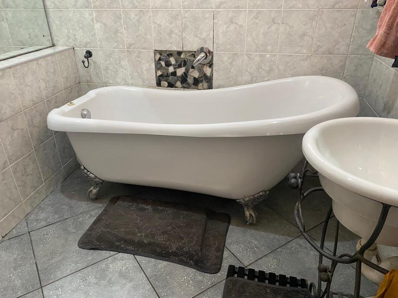 7 Bedroom Property for Sale in Queenstown Eastern Cape